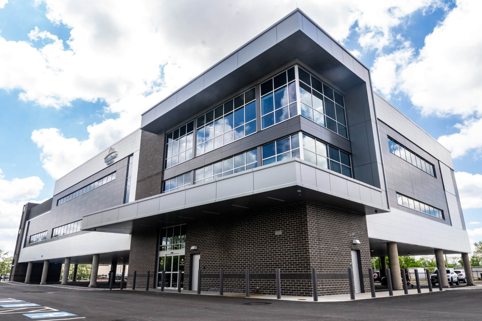 CityGate Corporate Center at 35 Erick Road - Oak Tree Development Group